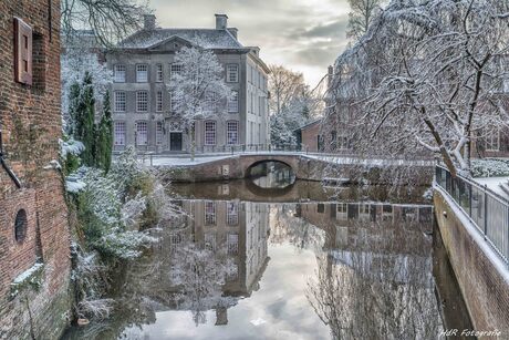 Het huis met de paarse ruitjes in Amersfoort