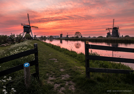 Powerfull sunset Kinderdijk