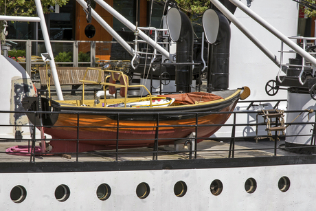 bootje aan boord