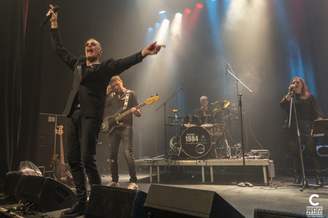 1984 Dutch Simple Minds Tribute