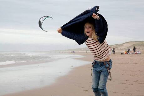 Kite surfen in de storm