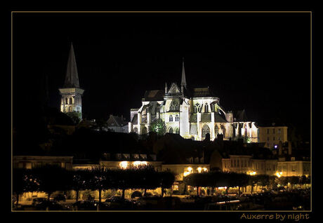Auxerre by night