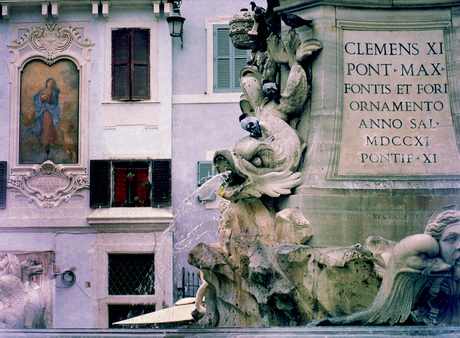 Rome Pantheon statue