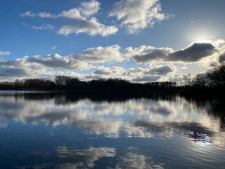 zon op het water 