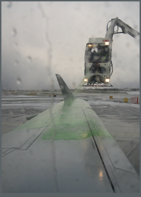 Schiphol in de sneeuw