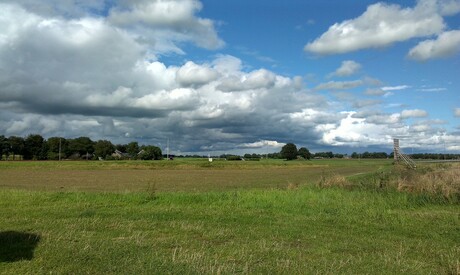 wolkje aan de lucht