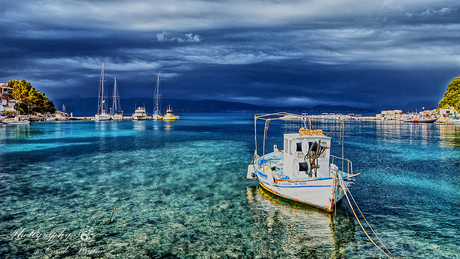 Haventje van Kassiopi op het eiland Corfu