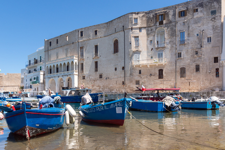 Monopoli, Italë