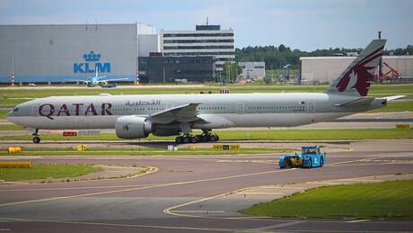 Boeing 777-300ER | Qatar Airways | A7-BAW