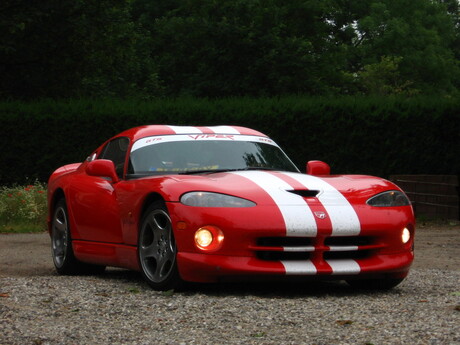 Dodge Viper GTS