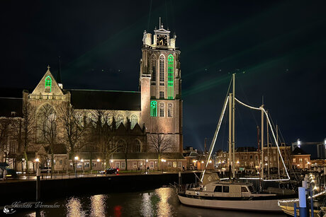 Lasershow op de Grote Kerk in Dordrecht