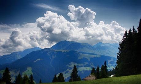 HDR foto van een fraai uitziende wolk