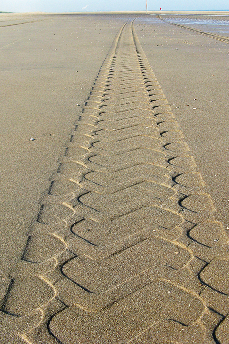 Sporen in het zand