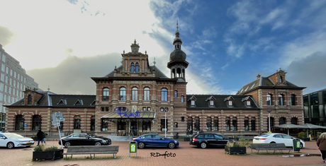 Het oude stationsgebouw Delft