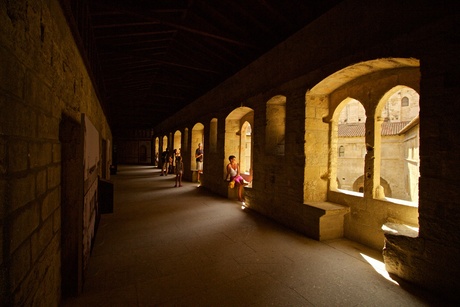 gangen in het pauselijk paleis in Avignon