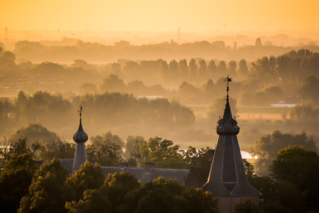 Zonsopkomst vanaf een uitkijktoren
