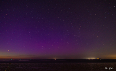 Noorderlicht vanaf de dijk in Delfzijl