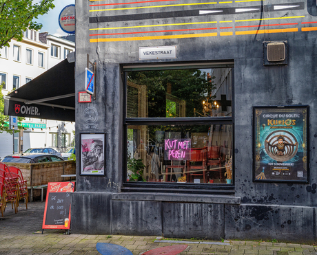 Een café in Antwerpen ...