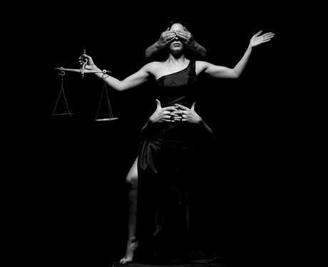 vrouw justitia