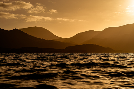 Twilight's Embrace Over Tasmanian Peaks