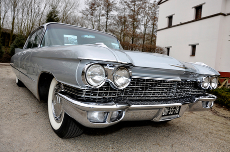 Cadillac Sedan de Ville