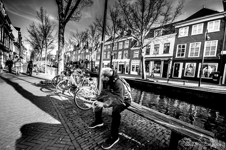 A cigarette makes your world black