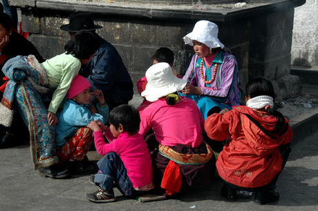 kinderen in Tibet
