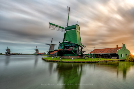 SunRise of the Zaanse Mills