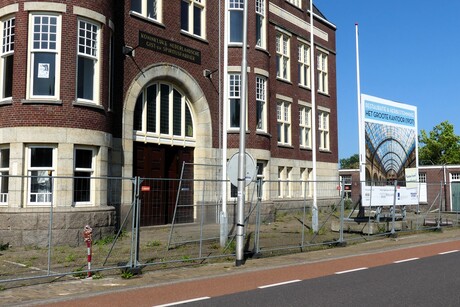 P1280762   Rondje  DELFT nr1   Hoofdgebouw  Gist en Spiritus Fabriek   op 12 juni 2025  