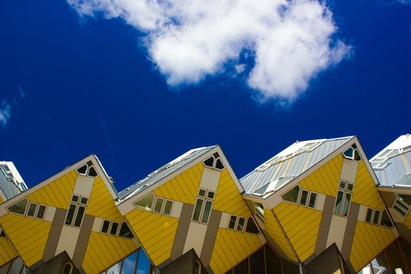 Kubuswoningen bij Blaak, Rotterdam