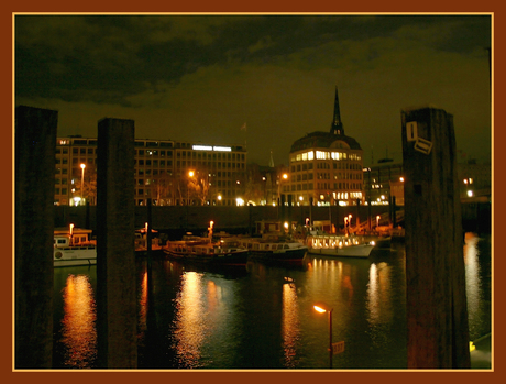Hamburg bij avond