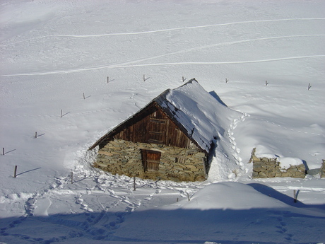 verlaten hut.