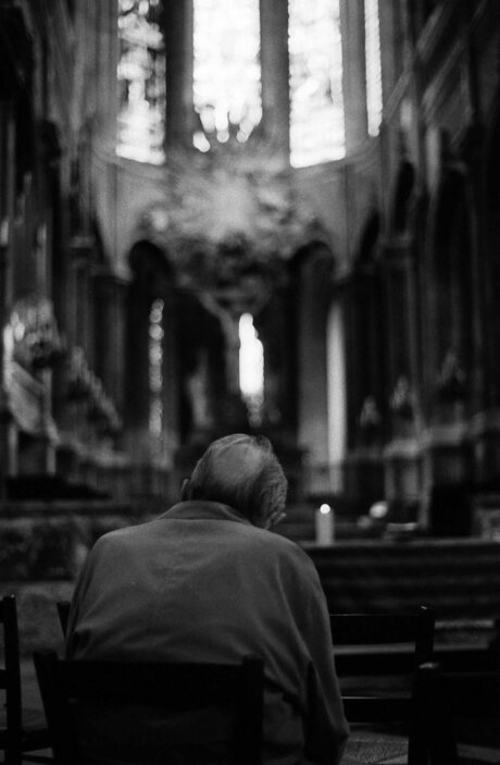 Man in Kerk