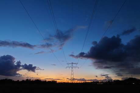 Hoogspanning tussen A en B