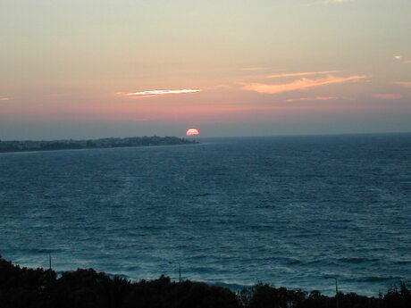 De onder gaande zon op Rhodos