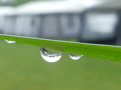 Ondersteboven van kamperen