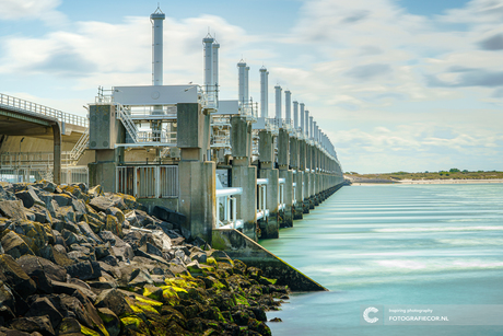 Long exposure van de De Oosterscheldekering