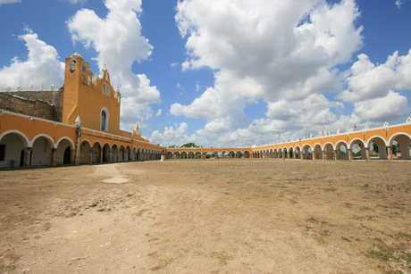 Klooster, Izamal