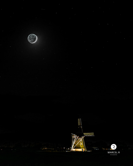 Maan ondergang bij molen Hantum 02-01-2025