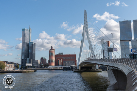 Erasmusbrug, stukje Rotterdam