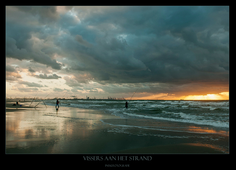 Vissers aan het strand