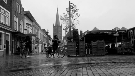 Regen op de markt van Steenwijk