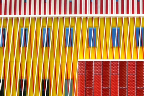 Lines in red and yellow