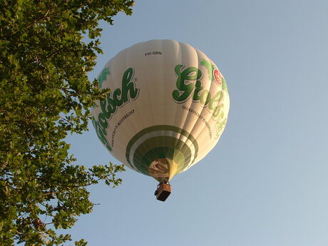 Luchtballonvaart in Gieten tijdens zomerfeest