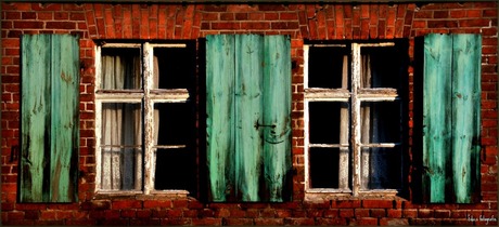 Twee oude vensters