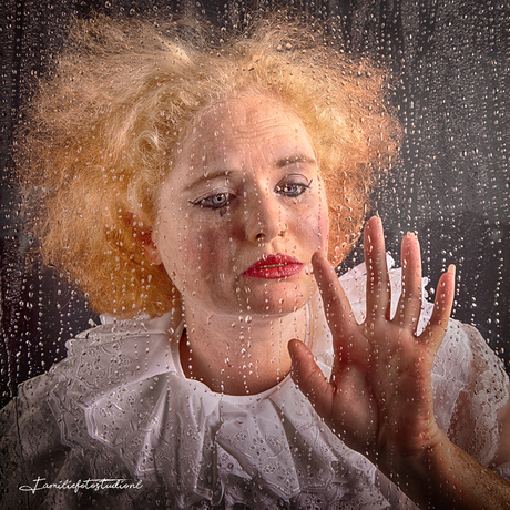 Pierrot ....waiting for