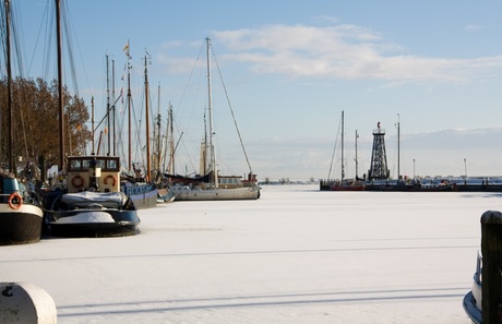 De haven van Enkhuizen