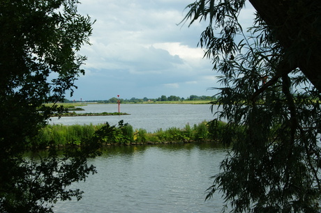Plaatje van de Rijn.
