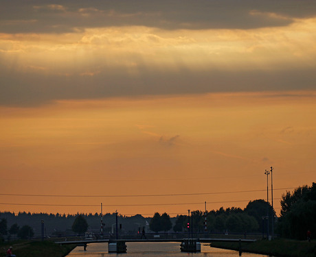 Zonsondergang Brug Erflanden