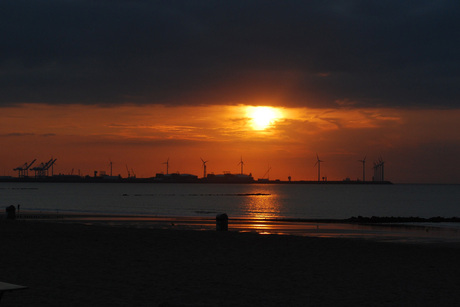 Sunset aan de Belgische kust